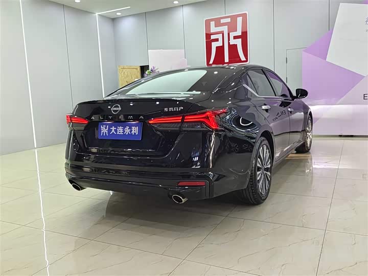 Фото 4 - Nissan Teana