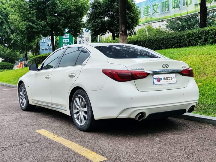 Фото 4 - Infiniti Q50L