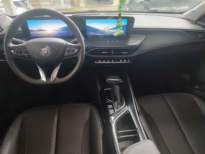 Photo 6 - Buick Verano