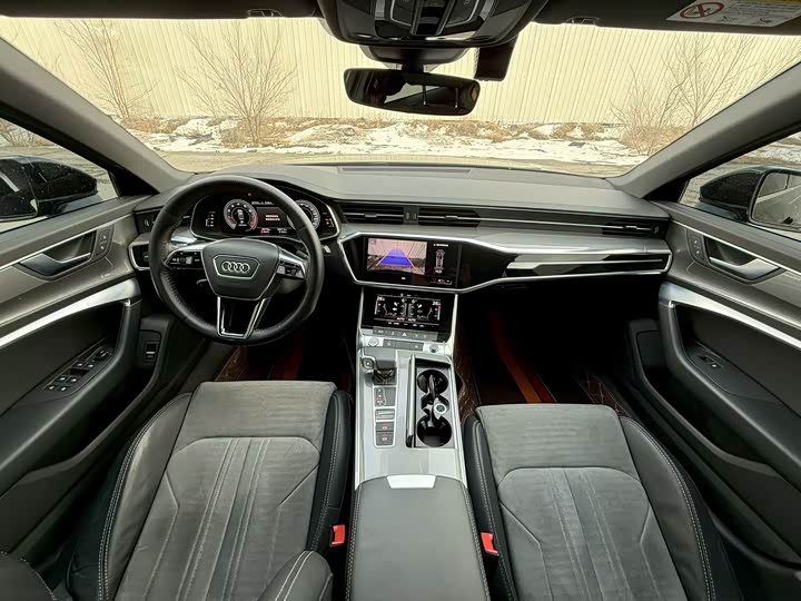 Фото 5 - Audi A6L