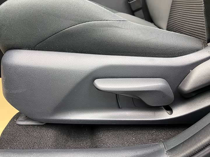 Фото 7 - Toyota Wildlander