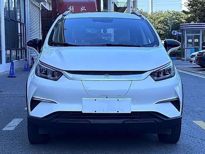 Фото 2 - BYD Yuan Pro