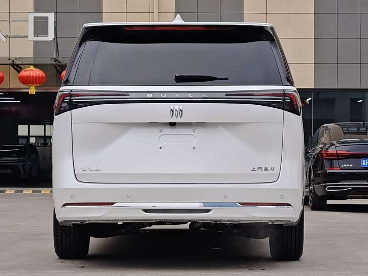 Фото 6 - Buick GL8 ES