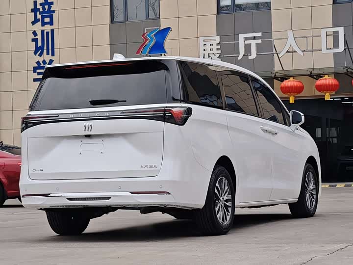 Фото 7 - Buick GL8 ES