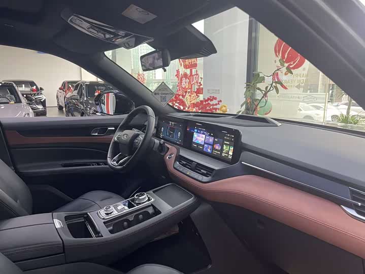 Фото 8 - Ford Equator Hybrid