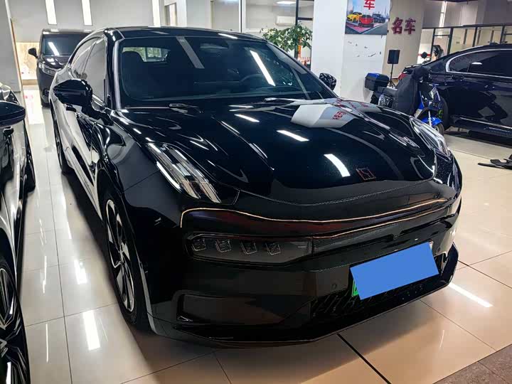 Фото 3 - Zeekr 001