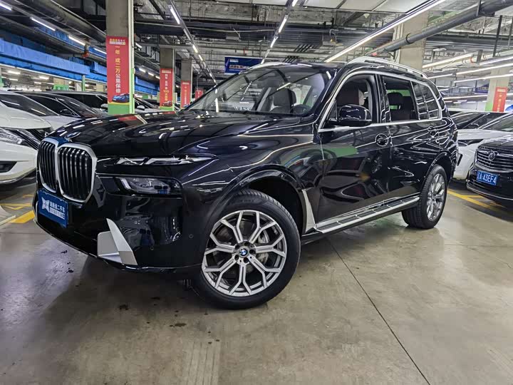 Фото 1 - BMW X7