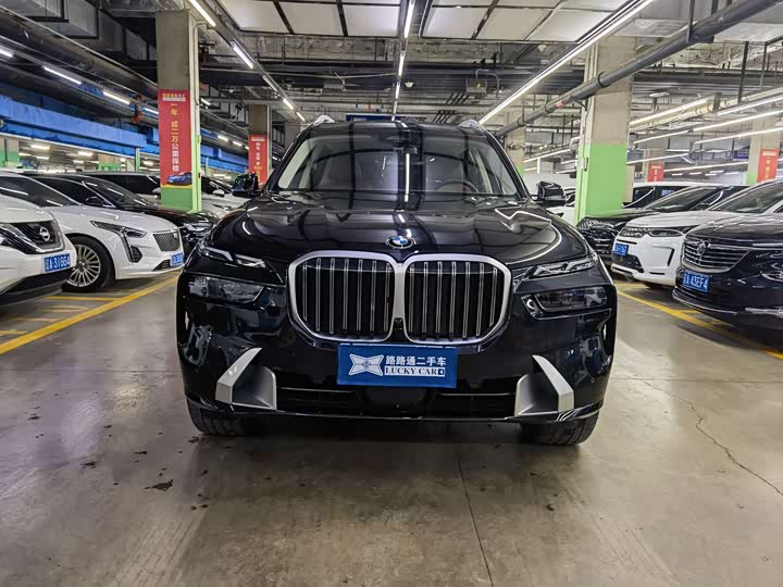 Фото 2 - BMW X7