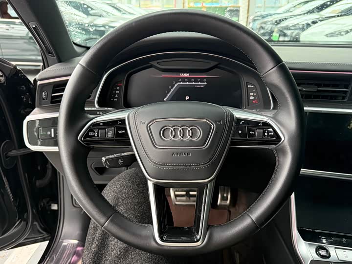 Фото 5 - Audi A6L