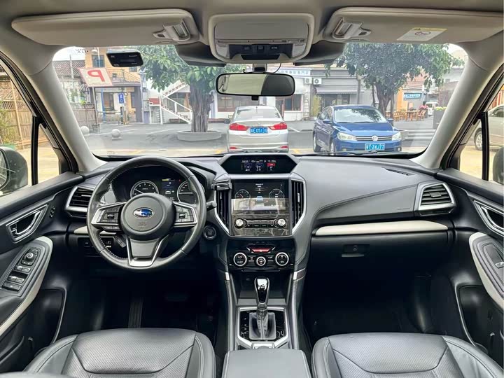 Фото 7 - Subaru Forester