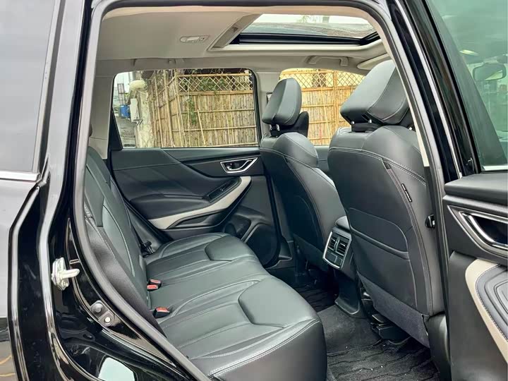 Фото 9 - Subaru Forester