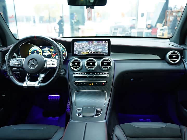 Фото 8 - Mercedes-Benz GLC-Class AMG