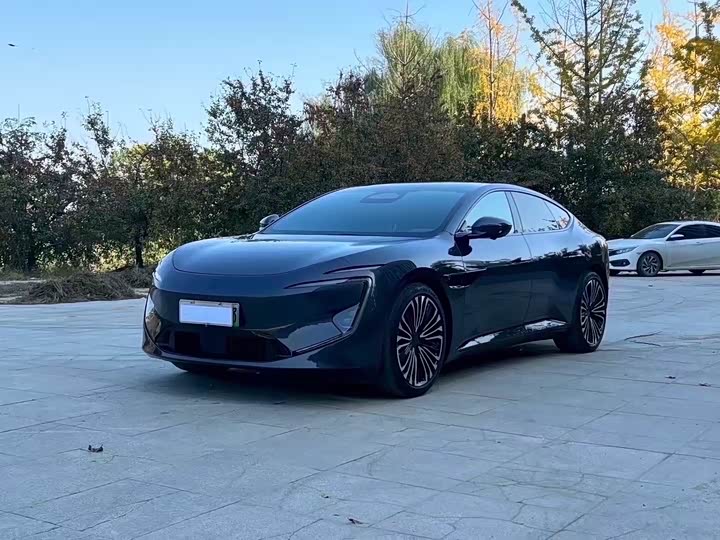 Фото 1 - Avatr 12