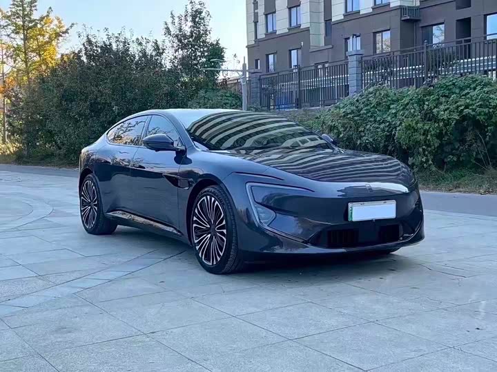 Фото 3 - Avatr 12