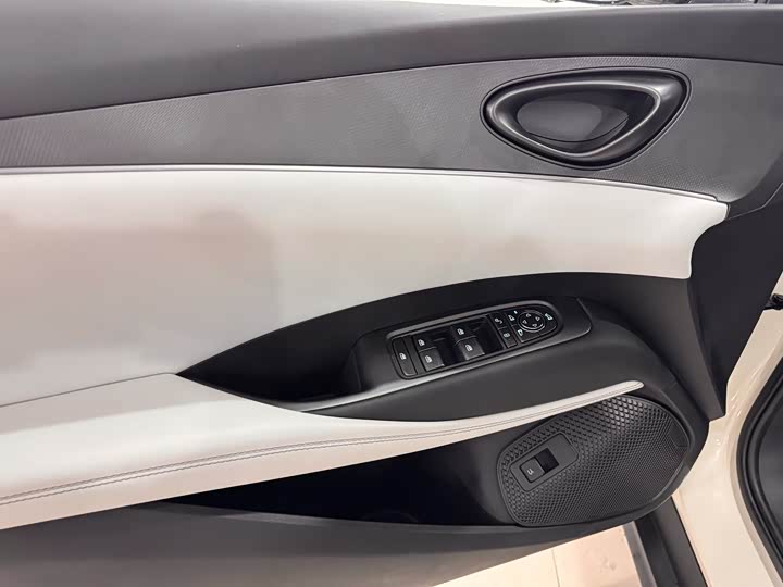 Фото 8 - BYD Seal 06 Hybrid/EV