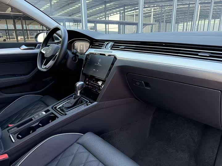 Фото 5 - Volkswagen Magotan GTE Hybrid