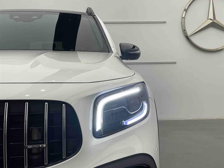 Photo 3 - Mercedes-Benz GLB-Class AMG