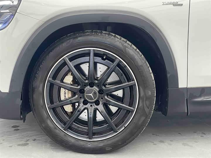 Photo 7 - Mercedes-Benz GLB-Class AMG