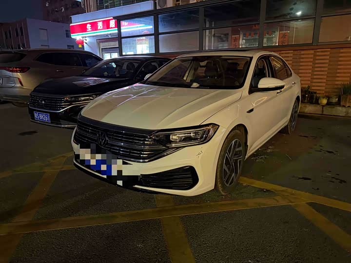 Фото 1 - Volkswagen Sagitar L