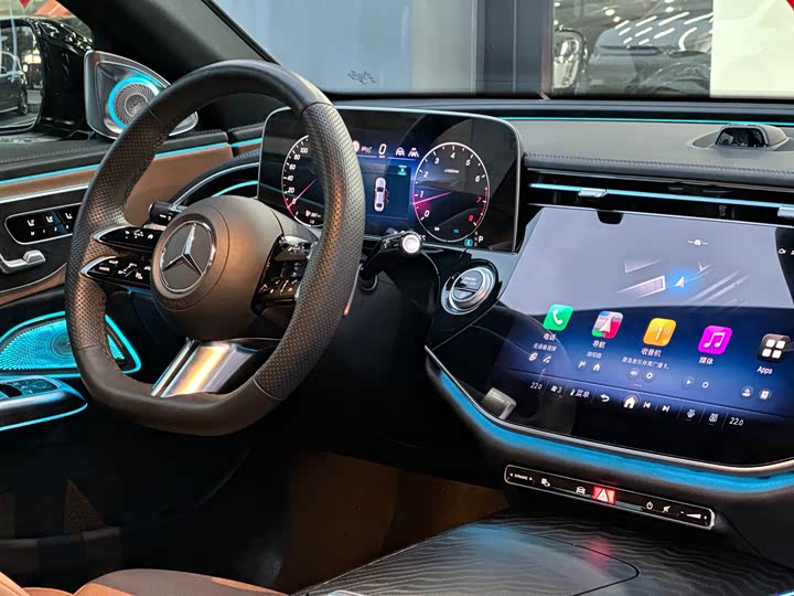 Photo 6 - Mercedes-Benz E-Class