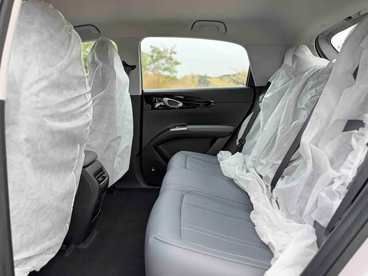 Фото 6 - Geely Galaxy Geome