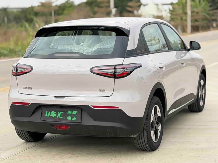 Фото 7 - Geely Galaxy Geome