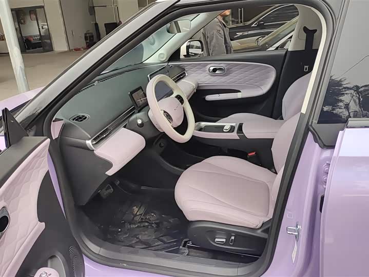 Фото 9 - Dongfeng Yipai 01