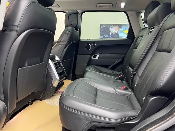 Фото 9 - Land Rover Range Rover Sport