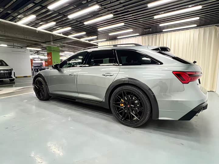 Фото 4 - Audi A6