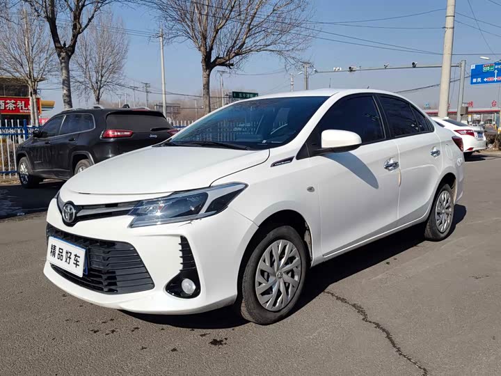 Фото 2 - Toyota Vios