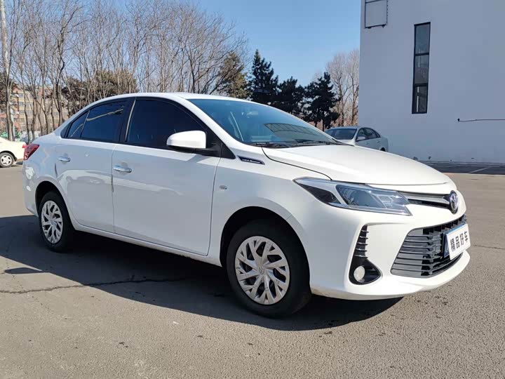 Фото 3 - Toyota Vios