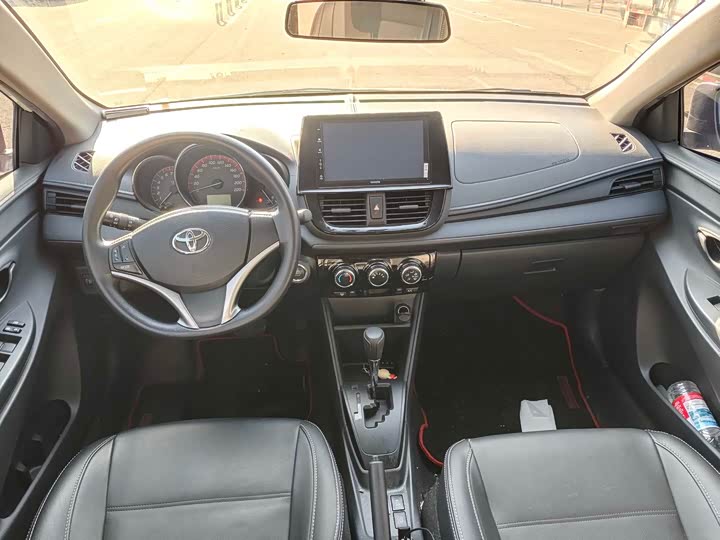 Фото 5 - Toyota Vios