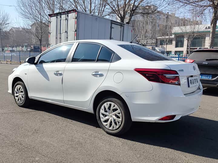 Фото 7 - Toyota Vios