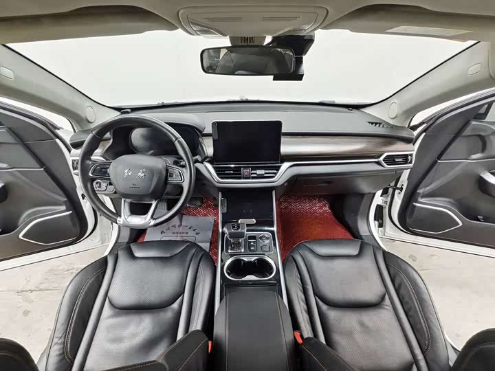 Фото 9 - Hongqi E-HS3