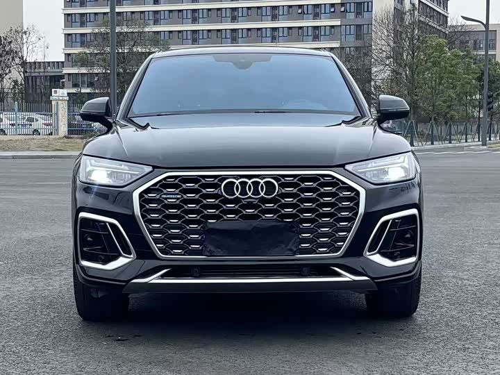 Фото 2 - Audi Q5L Sportback