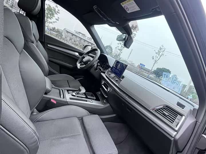 Фото 6 - Audi Q5L Sportback