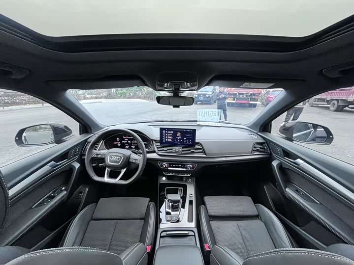 Фото 8 - Audi Q5L Sportback