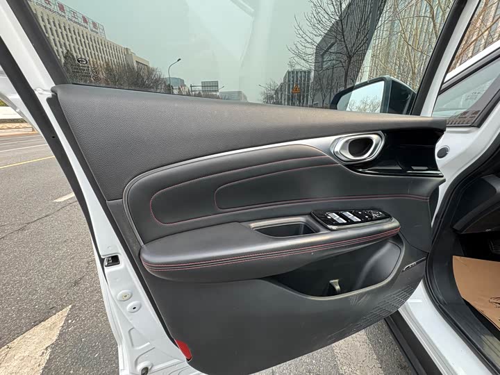 Photo 7 - GAC Aion V