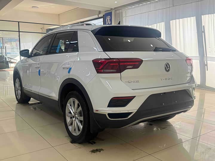 Фото 4 - Volkswagen T-Roc