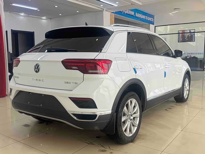 Фото 6 - Volkswagen T-Roc