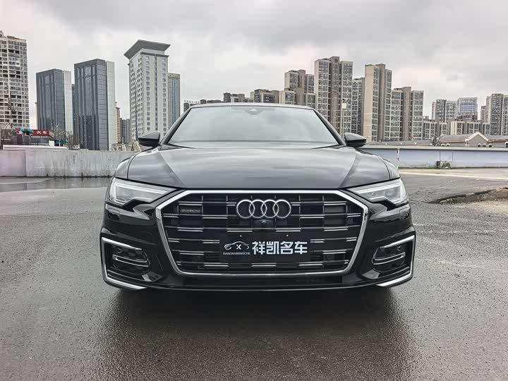 Фото 2 - Audi A6L