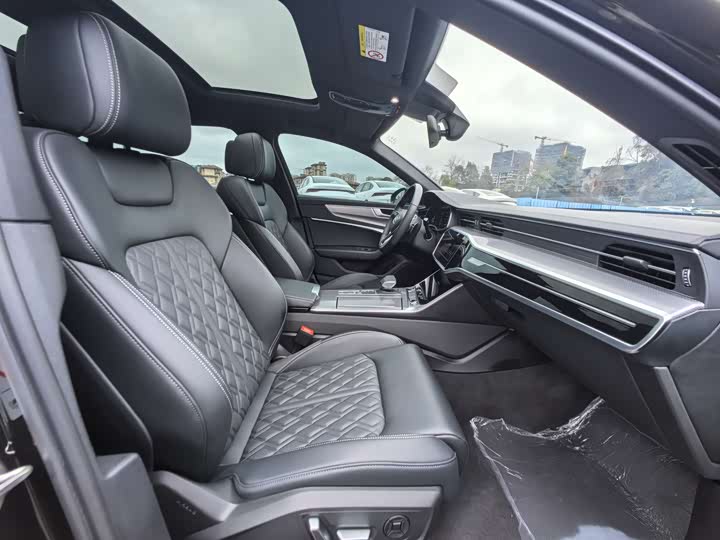 Фото 6 - Audi A6L