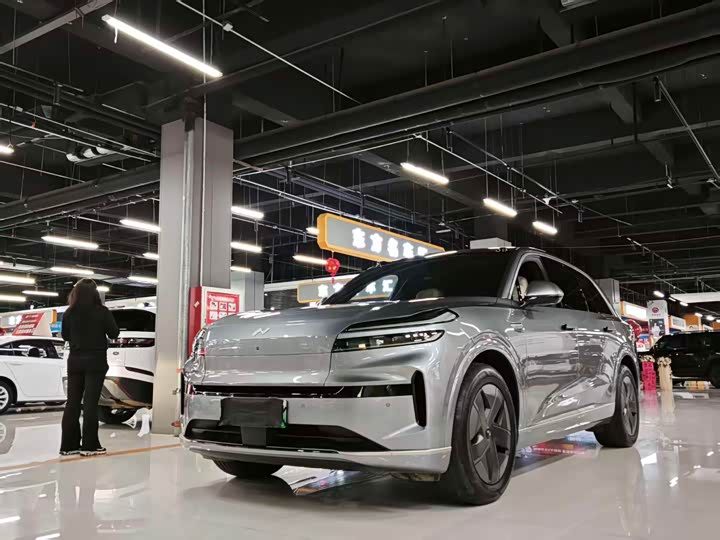 Фото 1 - Nio Onvo L90