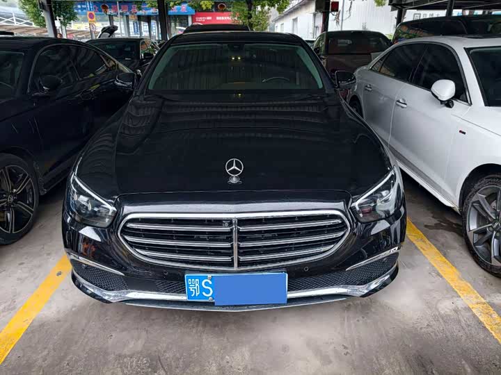 Photo 1 - Mercedes-Benz E-Class