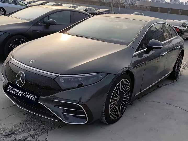 Photo 1 - Mercedes-Benz EQS