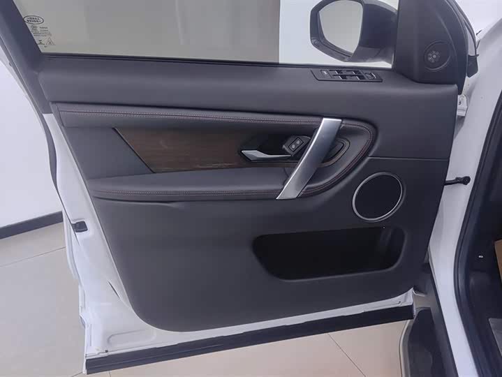 Фото 7 - Land Rover Discovery Sport