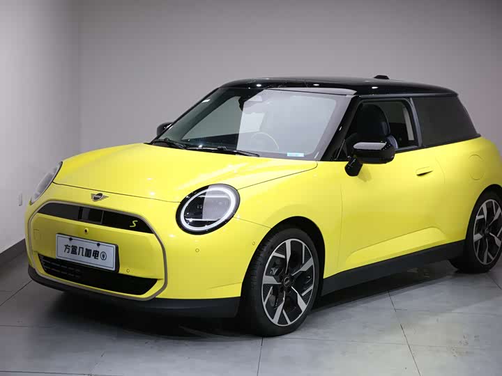 Photo 1 - Mini Cooper