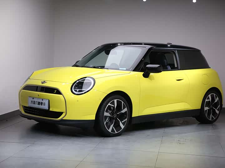 Photo 4 - Mini Cooper