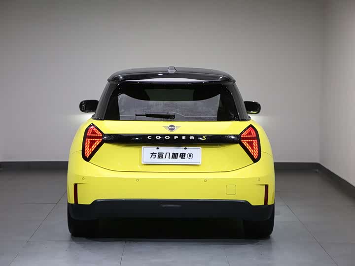 Photo 5 - Mini Cooper