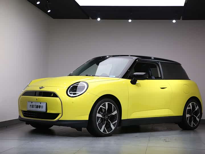 Photo 6 - Mini Cooper
